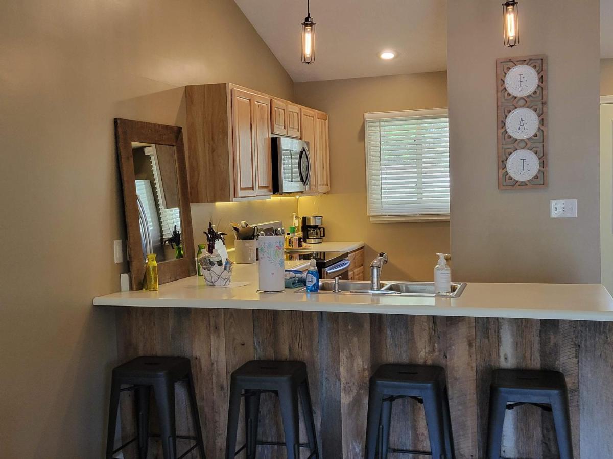 Preston Hollow Bloomington Luaran gambar