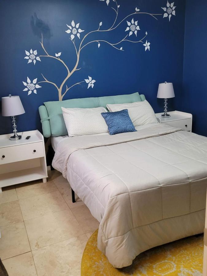Preston Hollow Bloomington Luaran gambar